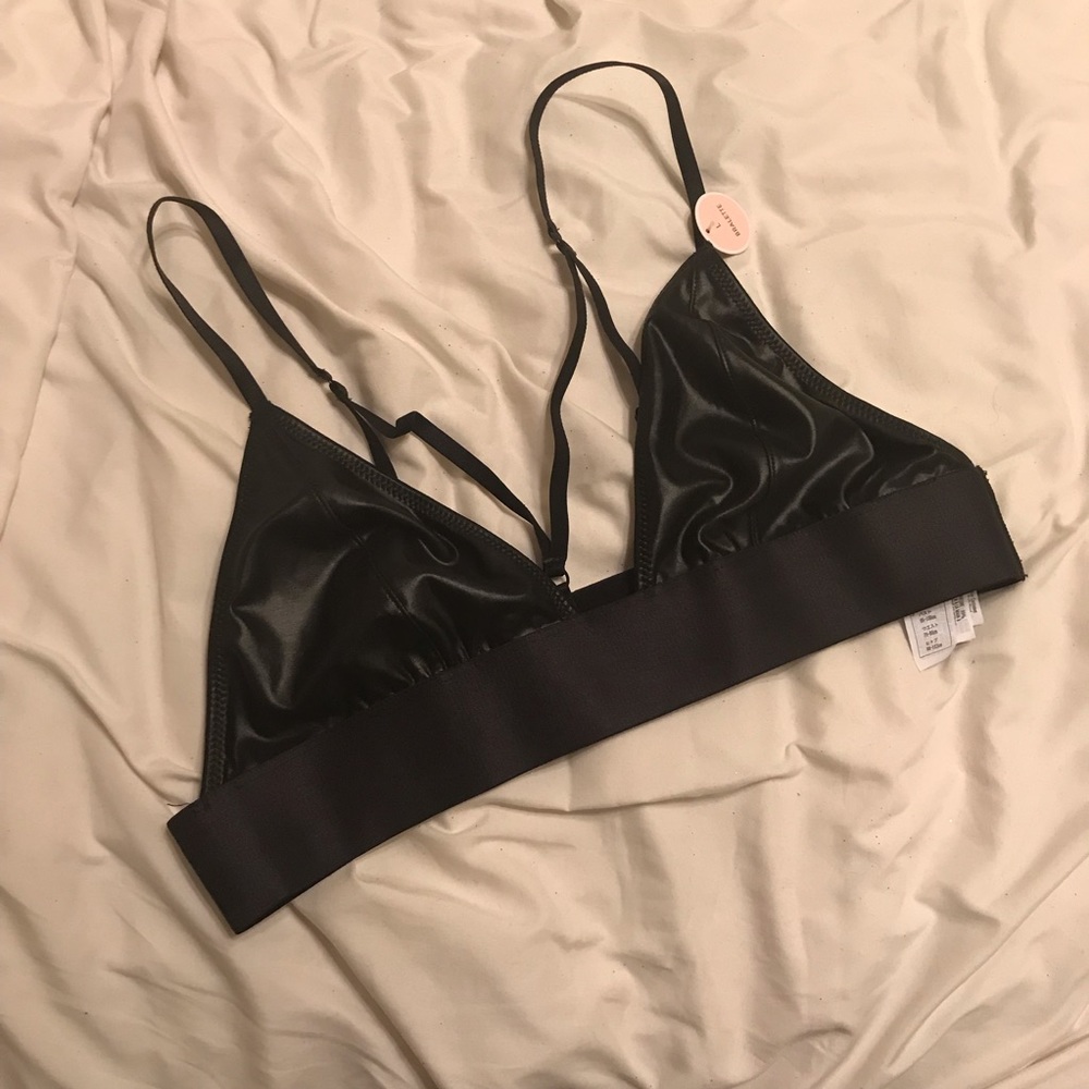 LATEX BRALETTE